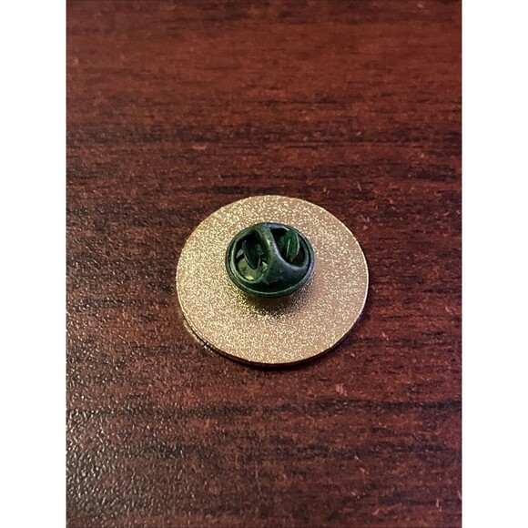 Apollo 11 Mission Insignia Moon Landing Space Shuttle NASA Lapel Hat Pin - Picture 3 of 3